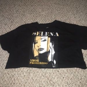 selena black crop top